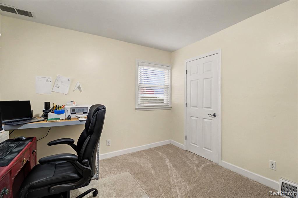 768 Pleasant Ridge, Lake Orion, MI 48362 — Photo 26