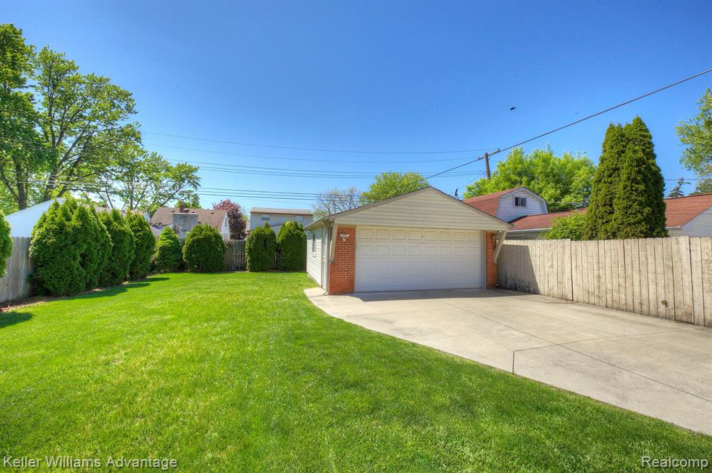 6249 DEERING Street, Garden City, MI — Photo 56