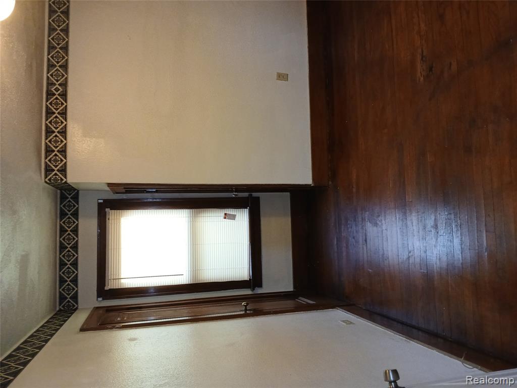 186 Mason Avenue, Norton Shores, MI 49441 — Photo 21