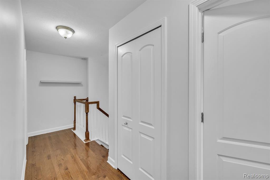 27490 CROMWELL Road, Novi, MI — Photo 30