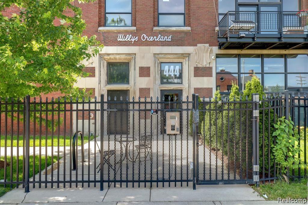 444 W WILLIS Street, 414, Detroit, MI 48201 — Photo 33