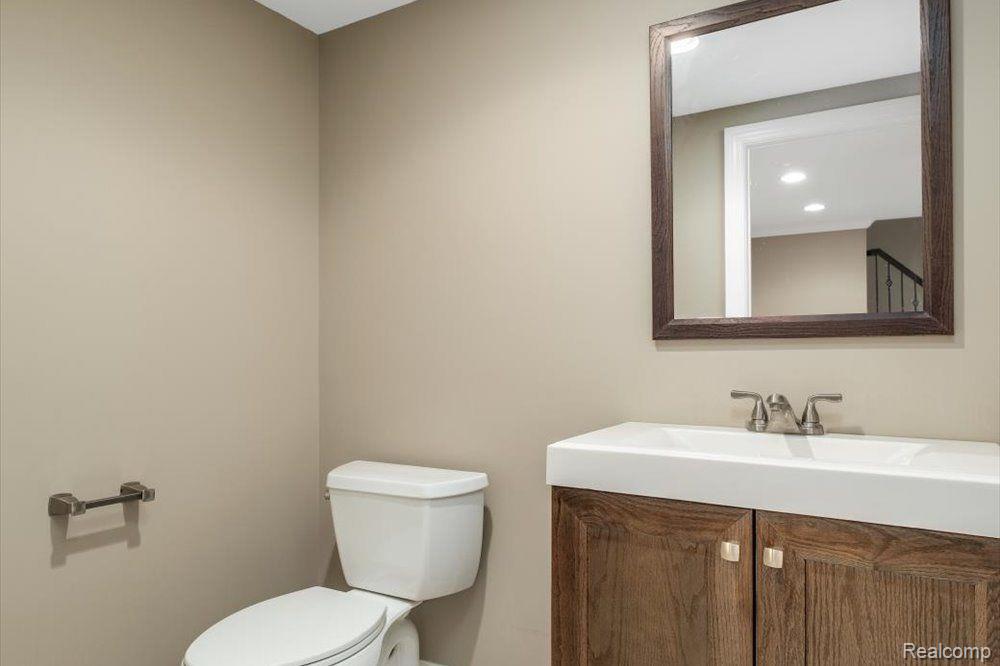 17904 Crestbrook Drive, Northville, MI 48168 — Photo 55