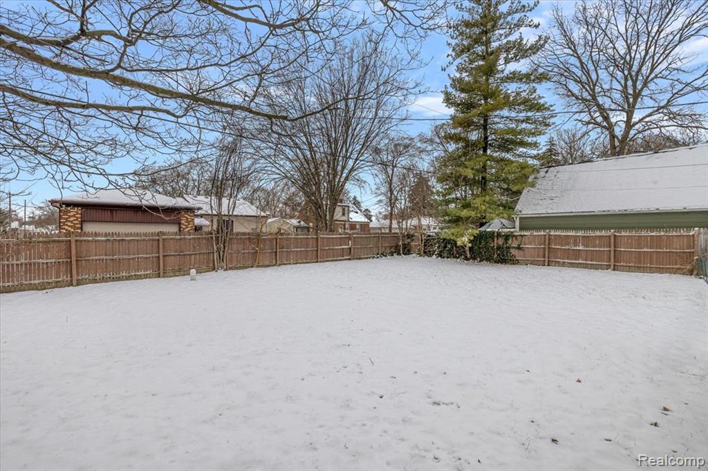 14001 Balfour Street, Oak Park, MI 48237 — Photo 29