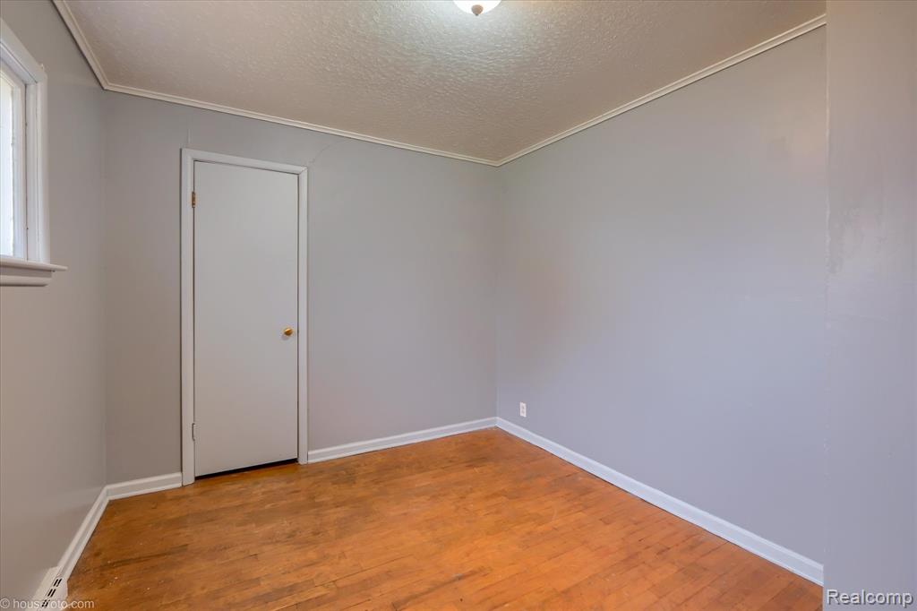 7036 Clabuesch Street, Pigeon Vlg, MI — Photo 16