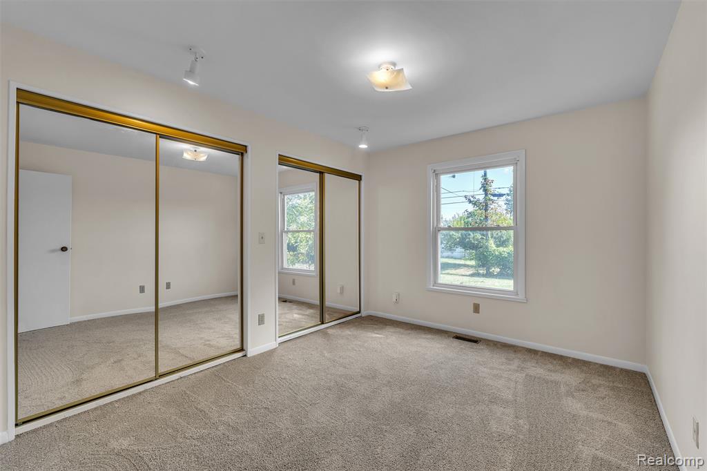 4419 Grace Avenue, Wayne, MI 48184 — Photo 29