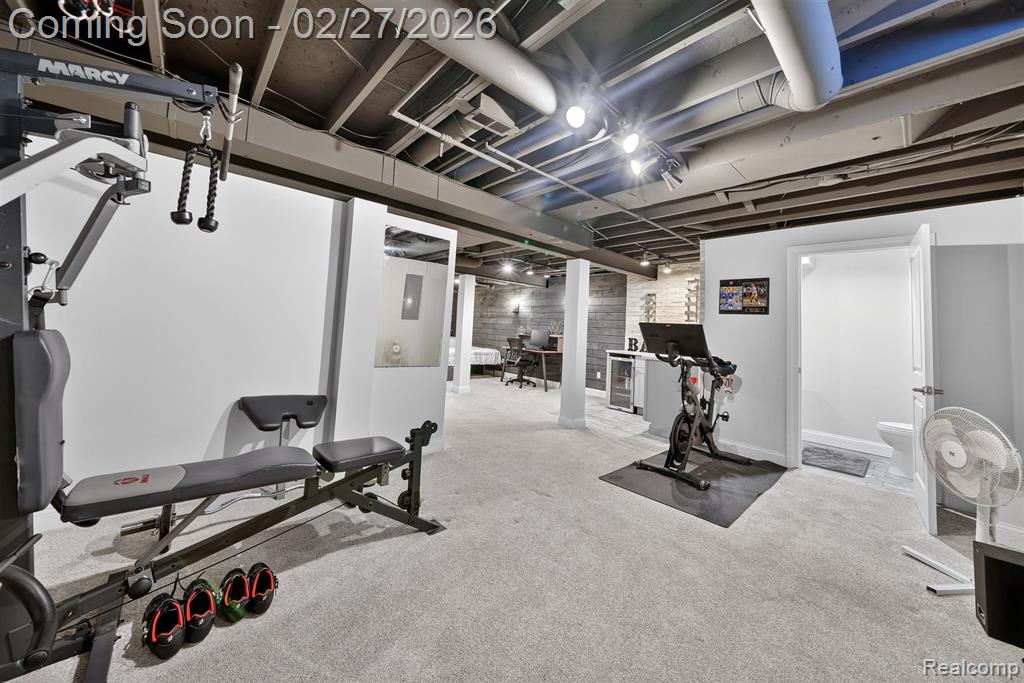 801 Linden Way, Auburn Hills, MI 48326 — Photo 37