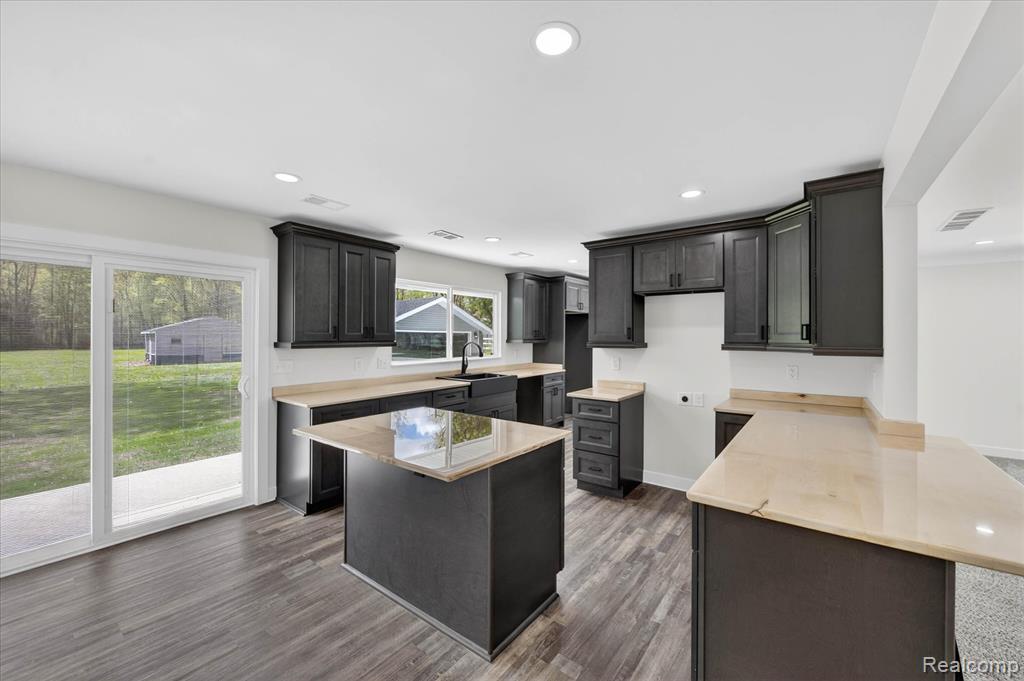 29055 Bredow Avenue, Romulus, MI 48174 — Photo 12