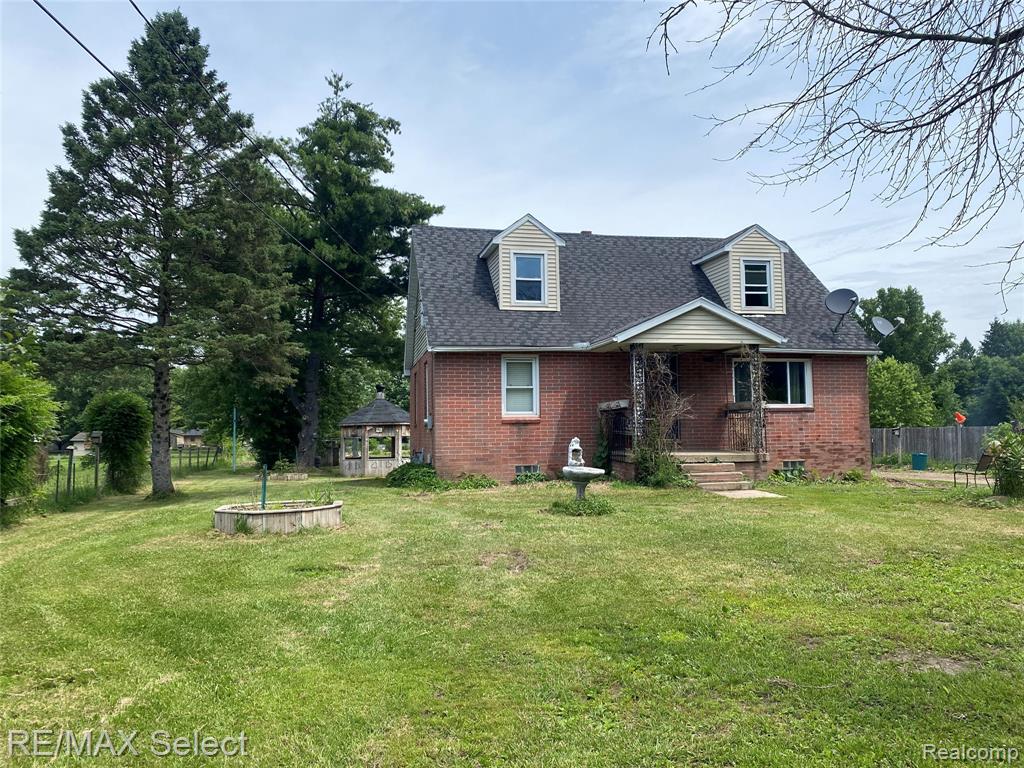 5151 Kendall Drive, Burton, MI 48509 — Photo 3
