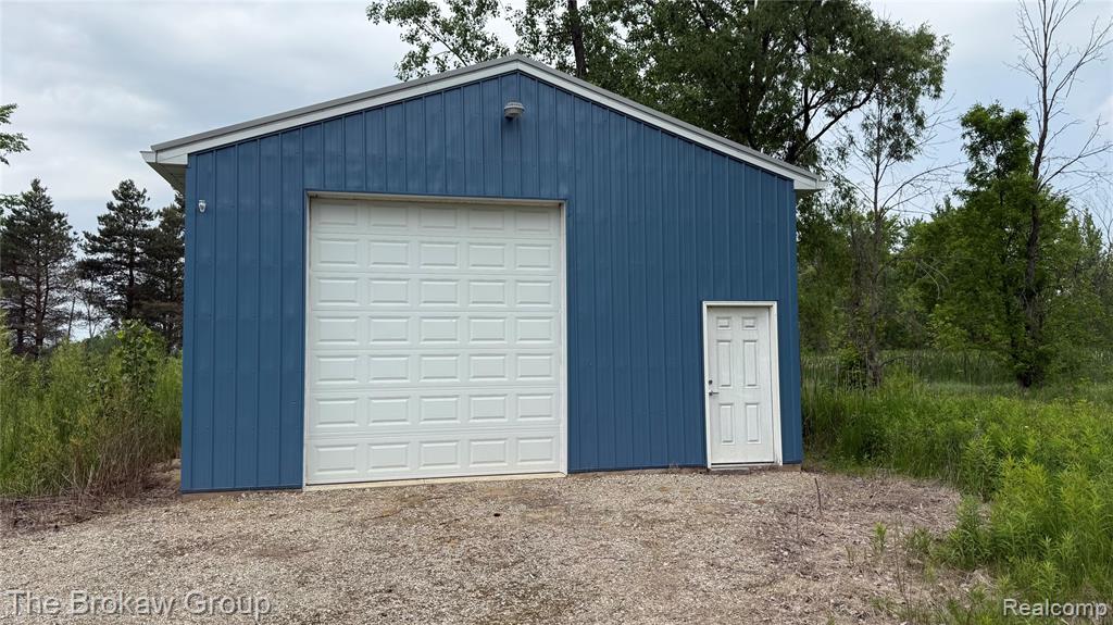 10696 Dunnigan Road, Emmett, MI 48022