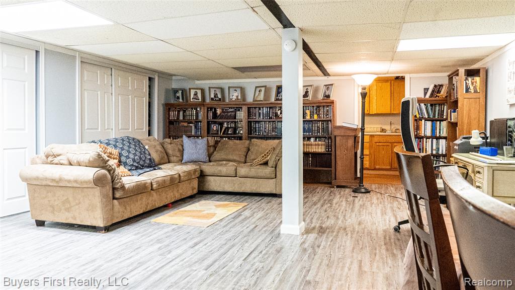 24641 Church Street, Oak Park, MI 48237 — Photo 30