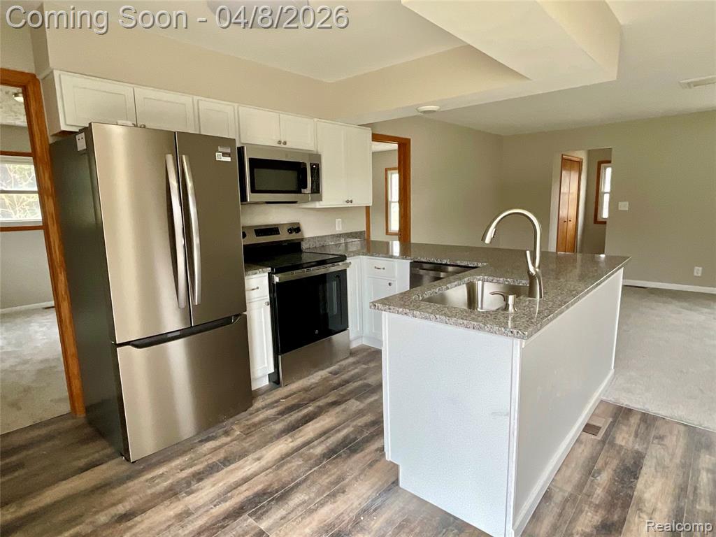5464 Hollow Corners Road, Dryden, MI 48428 — Photo 7