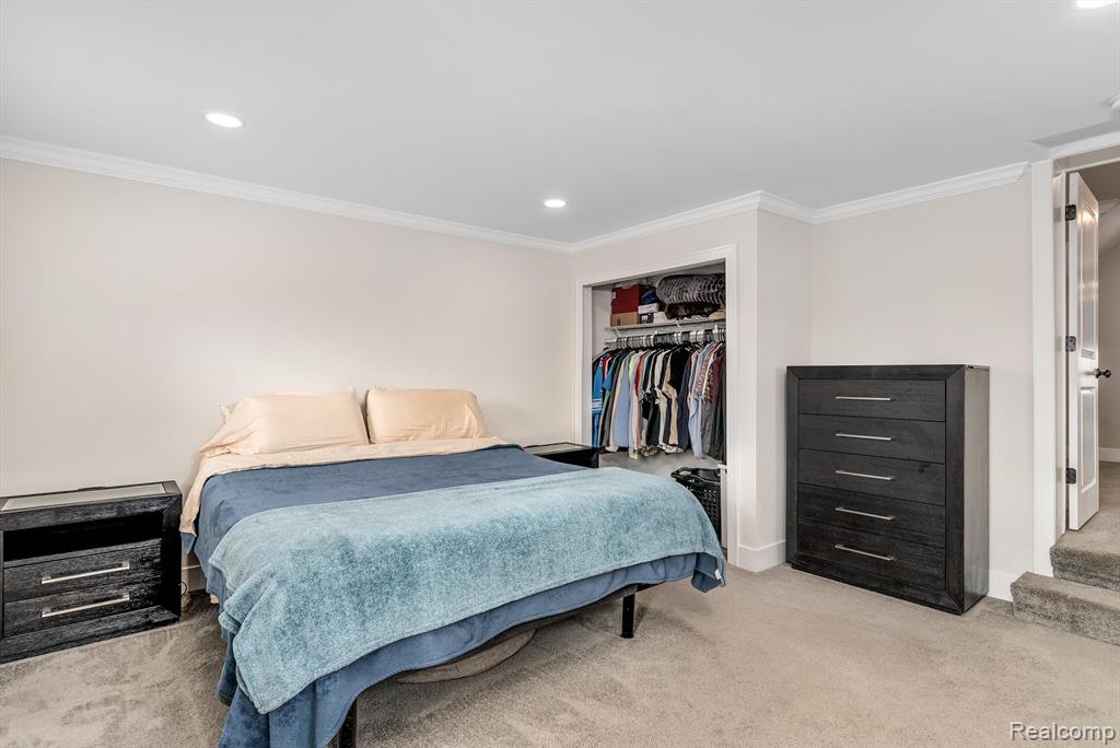907 UNIVERSITY PL, Grosse Pointe, MI 48230 — Photo 32