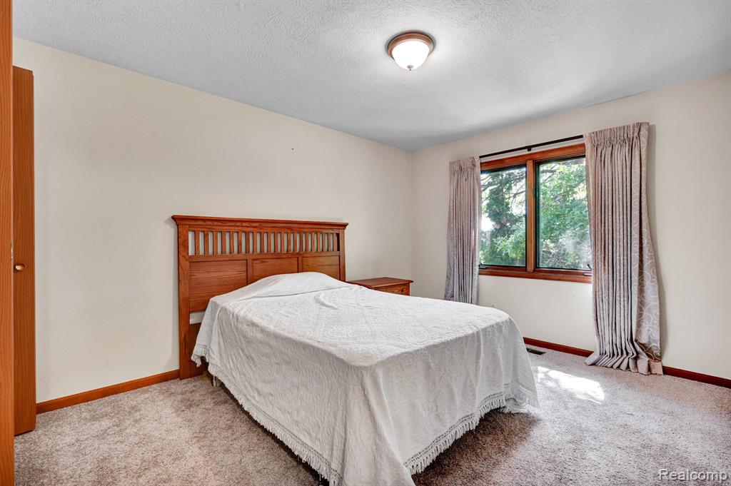 436 Dutch Hill Drive, Lansing, MI 48917 — Photo 12
