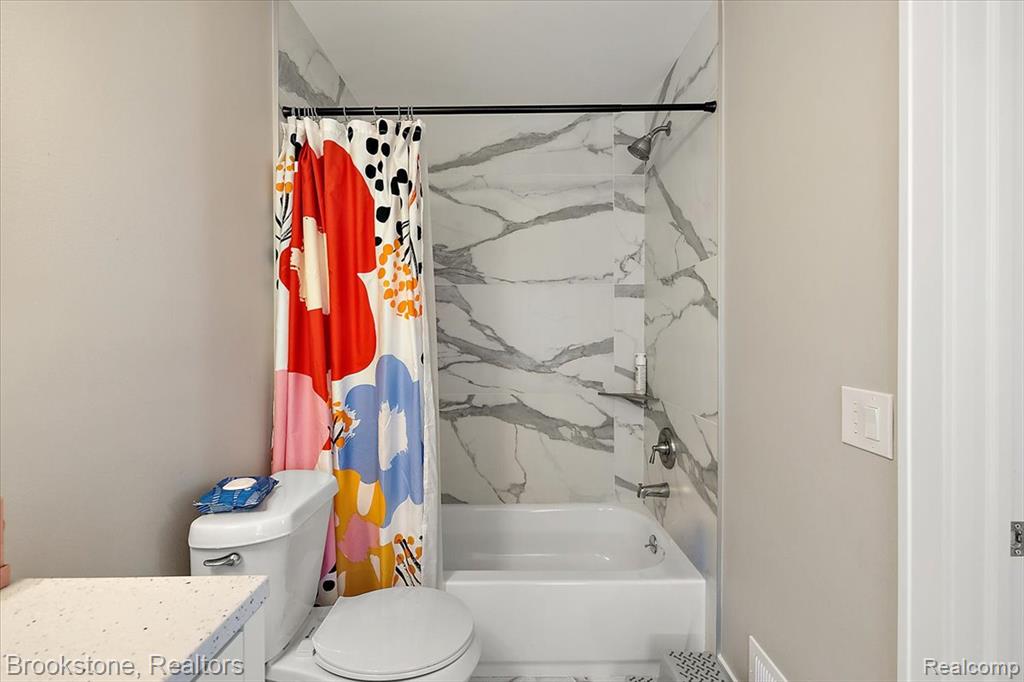 525 Oxford Court, Rochester Hills, MI 48307 — Photo 41