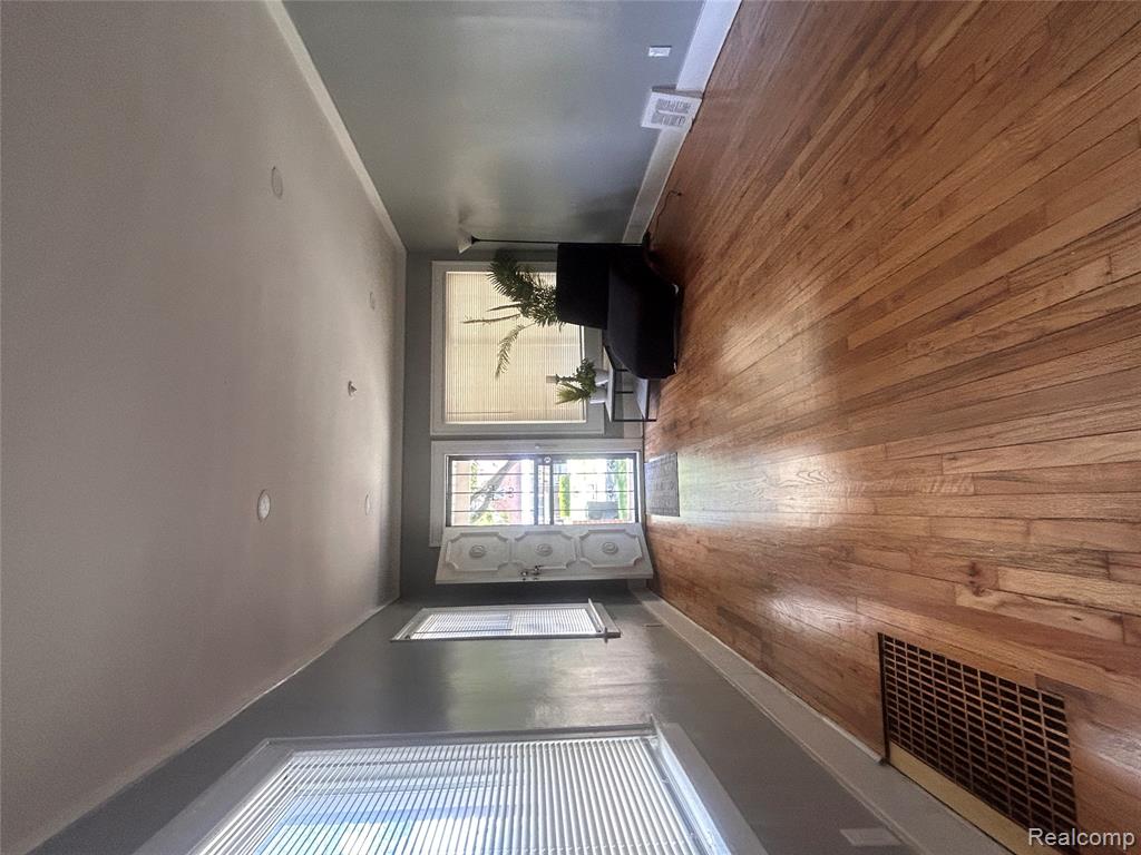 15730 Winthrop, Detroit, MI 48227 — Photo 3