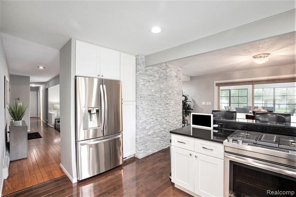 6823 Park Lake Drive, Clarkston, MI — Photo 10