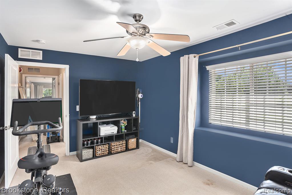 6913 Boulder Pointe Drive, Washington, MI — Photo 10
