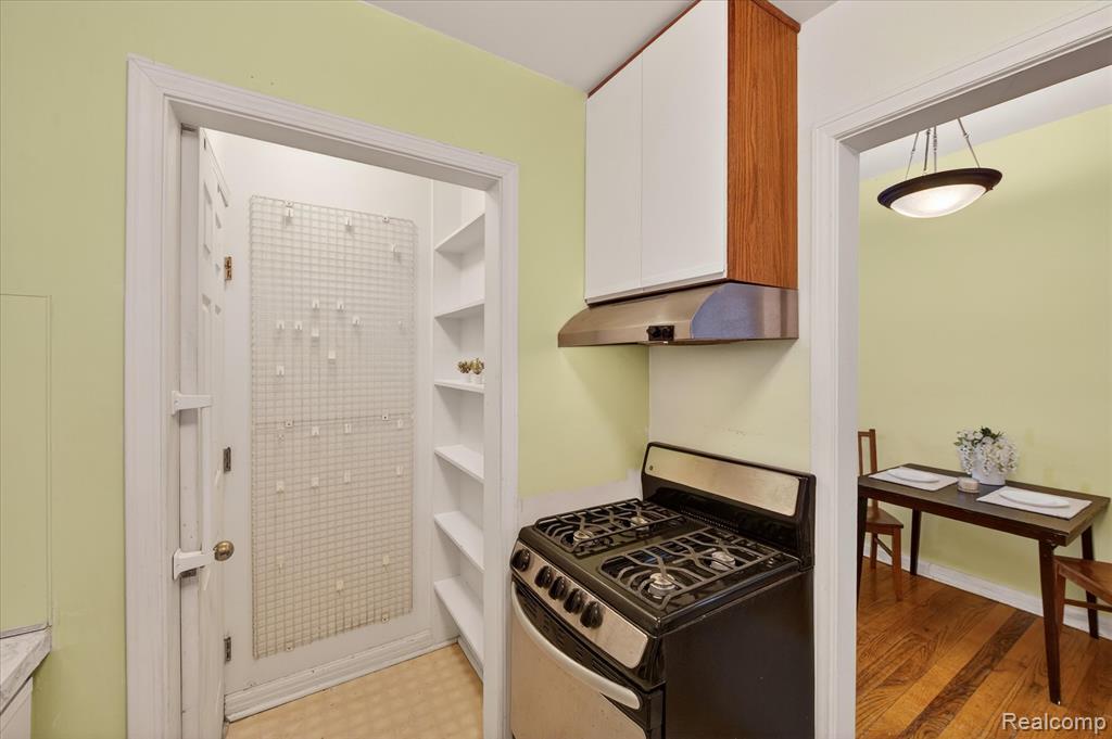 2327 Fernwood Avenue, Ann Arbor, MI 48104 — Photo 9