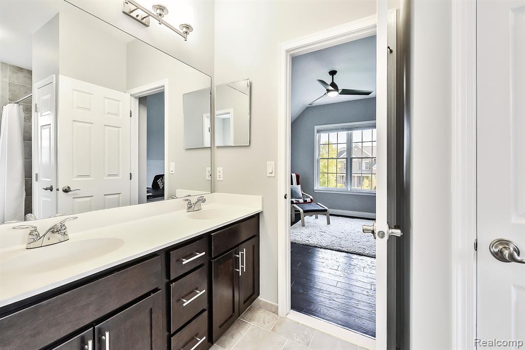 17905 BRIAR RIDGE Lane, Northville, MI 48168 — Photo 37