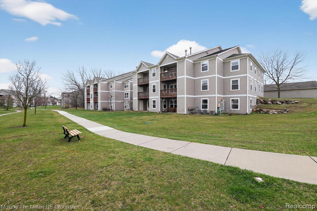 1398 Heatherwood Lane, Ann Arbor, MI 48108 — Photo 26
