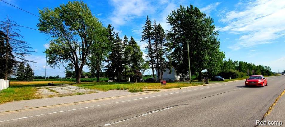 6579 WESTSIDE SAGINAW Road, Bay City, MI 48706 — Photo 2