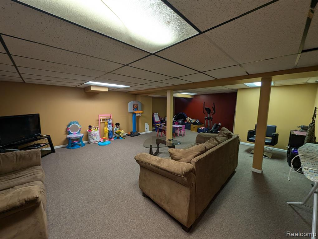 26752 SUMMERDALE Drive, Southfield, MI 48033 — Photo 24