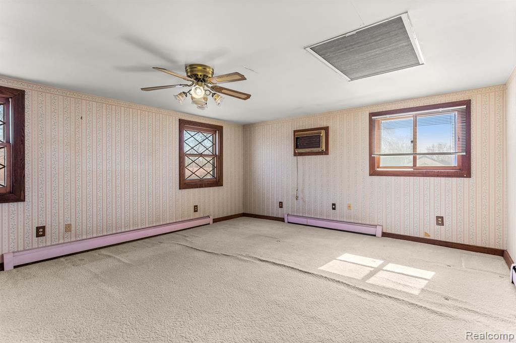 6364 BUCKINGHAM Avenue, Allen Park, MI 48101 — Photo 12