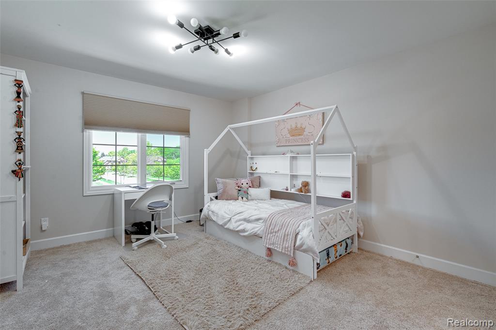 47576 VALENCIA Circle, Novi, MI — Photo 70