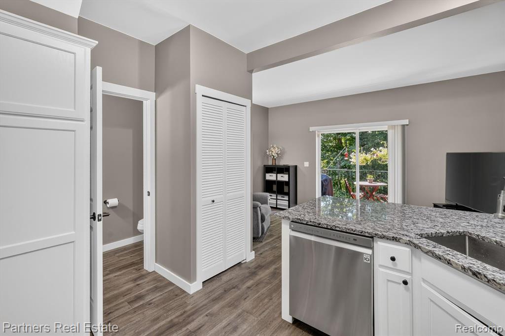 1617 Red Hickory Court, Howell, MI 48855 — Photo 16