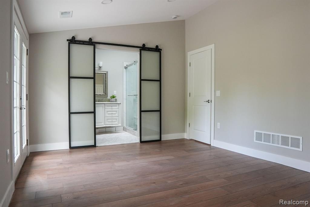 278 W SAINT CLAIR Street, Romeo, MI 48065 — Photo 10