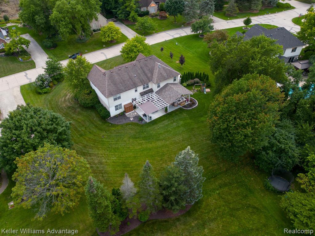 47694 EDINBURGH Drive, Plymouth, MI 48170 — Photo 91
