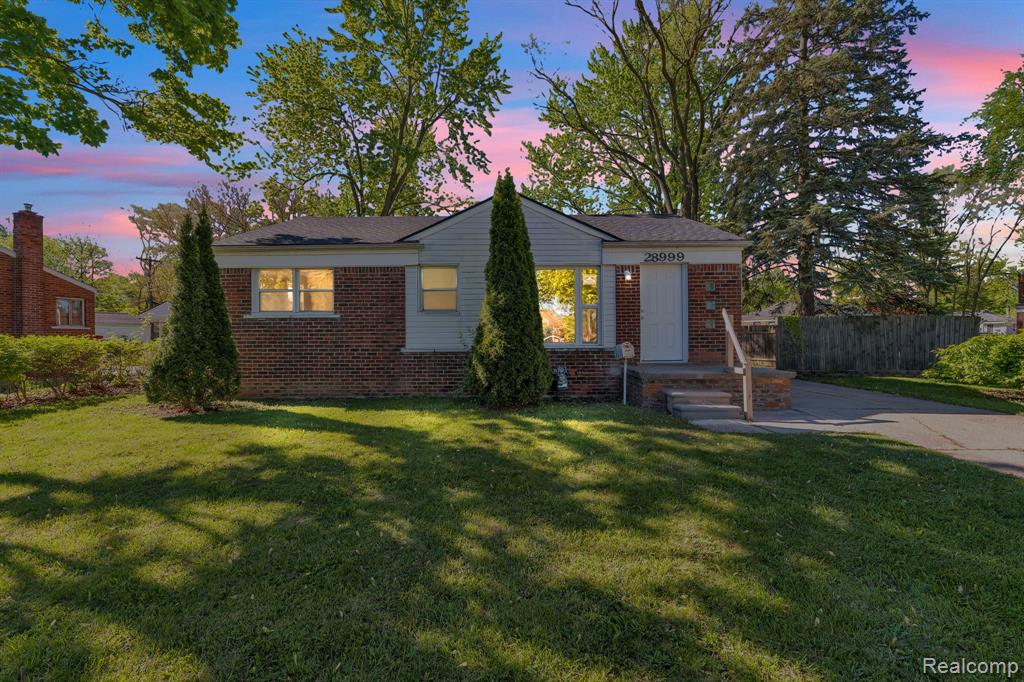 28999 Beechnut Street, Inkster, MI 48141 — front exterior
