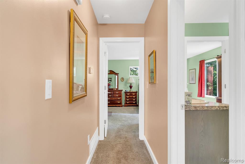 2610 Strawberry Lane, Port Huron, MI 48060 — Photo 30