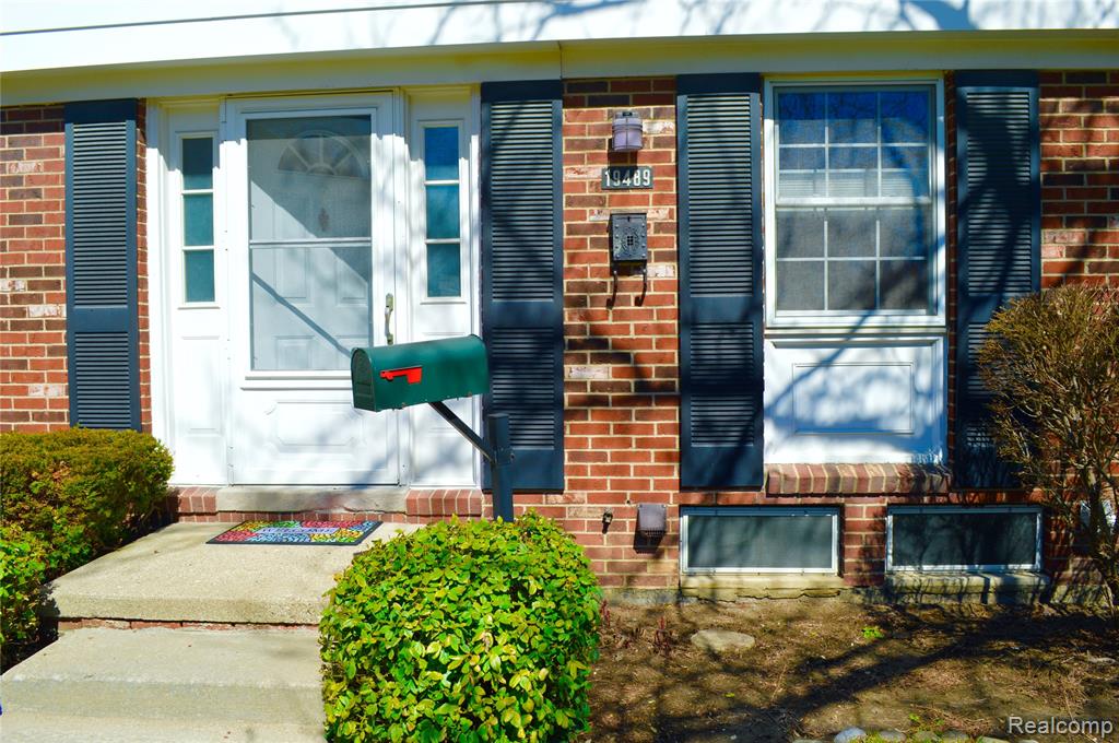 19489 Eddington Place, Northville, MI 48167 — Photo 3
