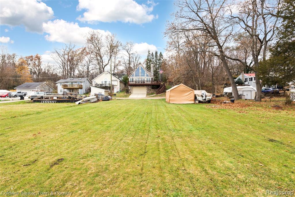 8160 Halfway Drive, Brighton, MI 48116 — Photo 46