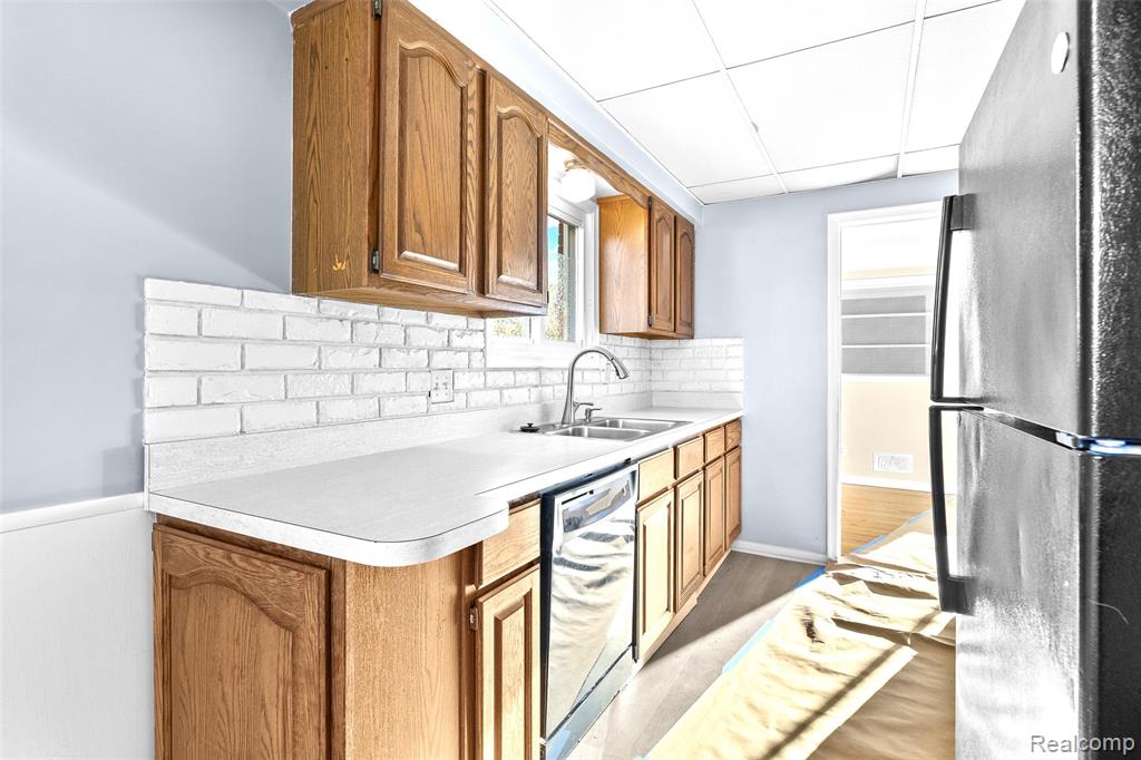 9334 N Joseph Avenue, Allen Park, MI 48101 — Photo 13