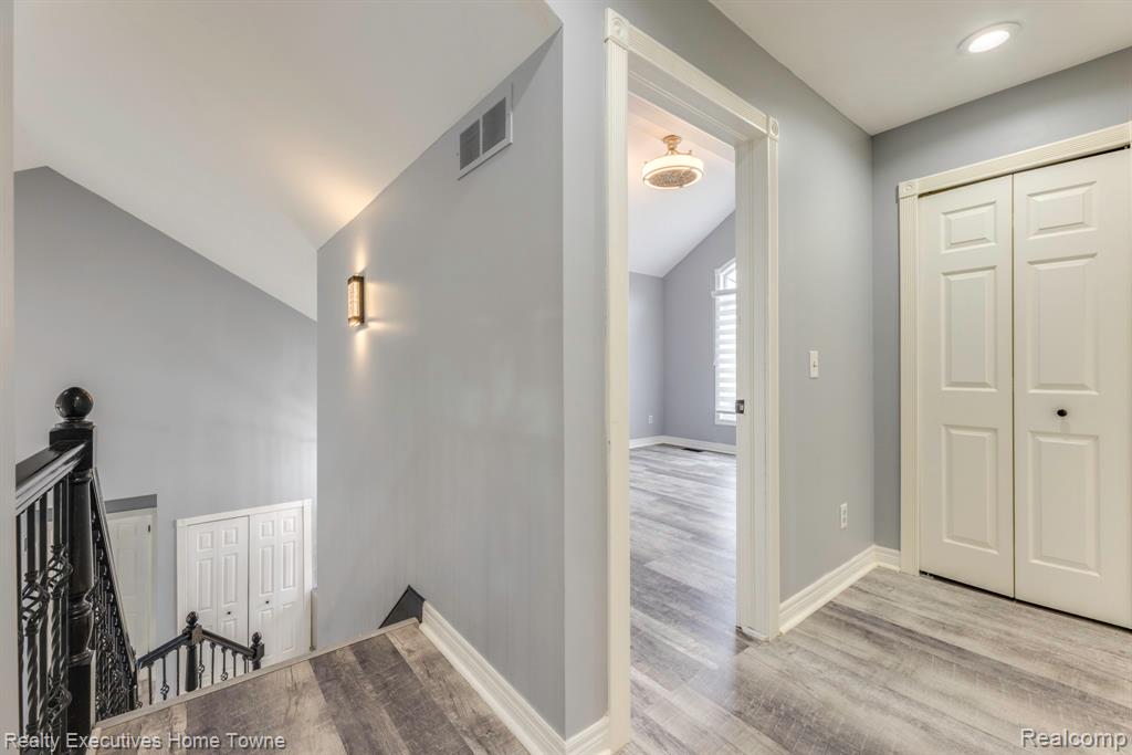 48896 KINGS Drive, Shelby Twp, MI 48315 — Photo 11