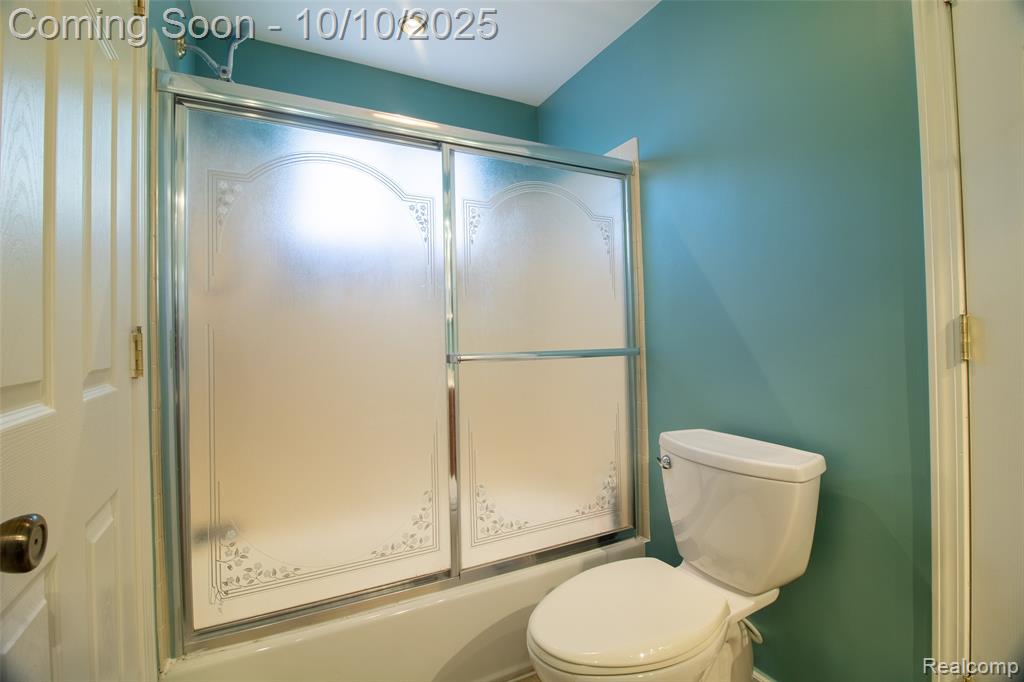 22321 N Fairway Drive, Woodhaven, MI 48183 — Photo 33