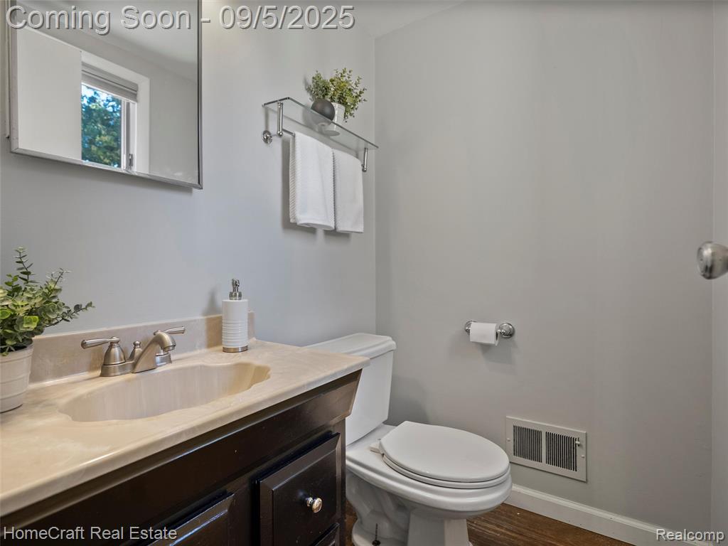 44661 JEFFREY Circle, Canton, MI 48187 — Photo 17