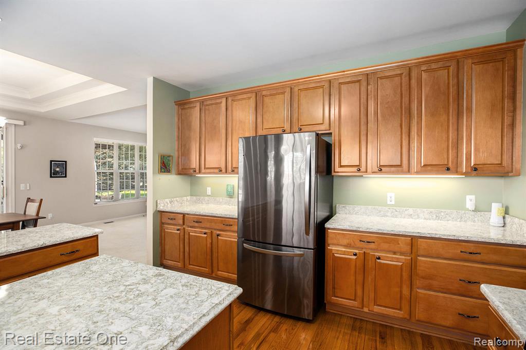 44345 Nova Drive, Sterling Heights, MI 48314 — Photo 6