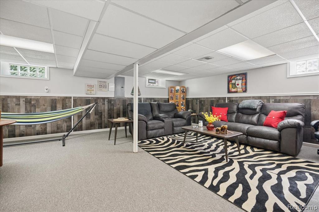 24315 Currier Street, Dearborn Heights, MI 48125 — Photo 23