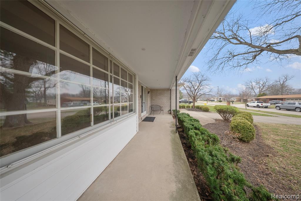 21767 Knudsen Drive, Grosse Ile, MI 48138 — Photo 45