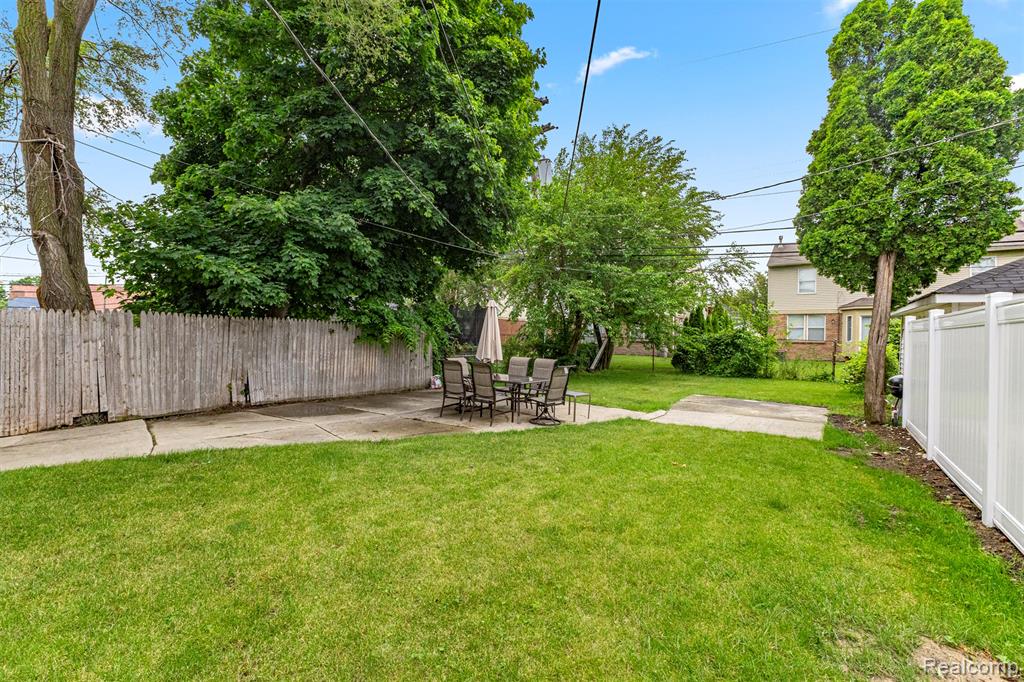 7914 WISCONSIN Street, Dearborn, MI 48126 — Photo 32