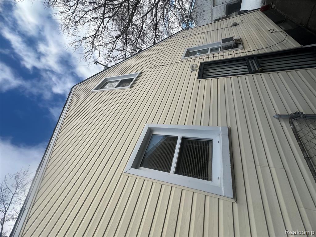 20264 Waltham Street, Detroit, MI 48205 — Photo 7