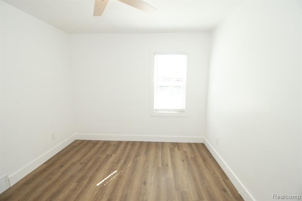 19778 Tracey Street, Detroit, MI 48235 — Photo 14