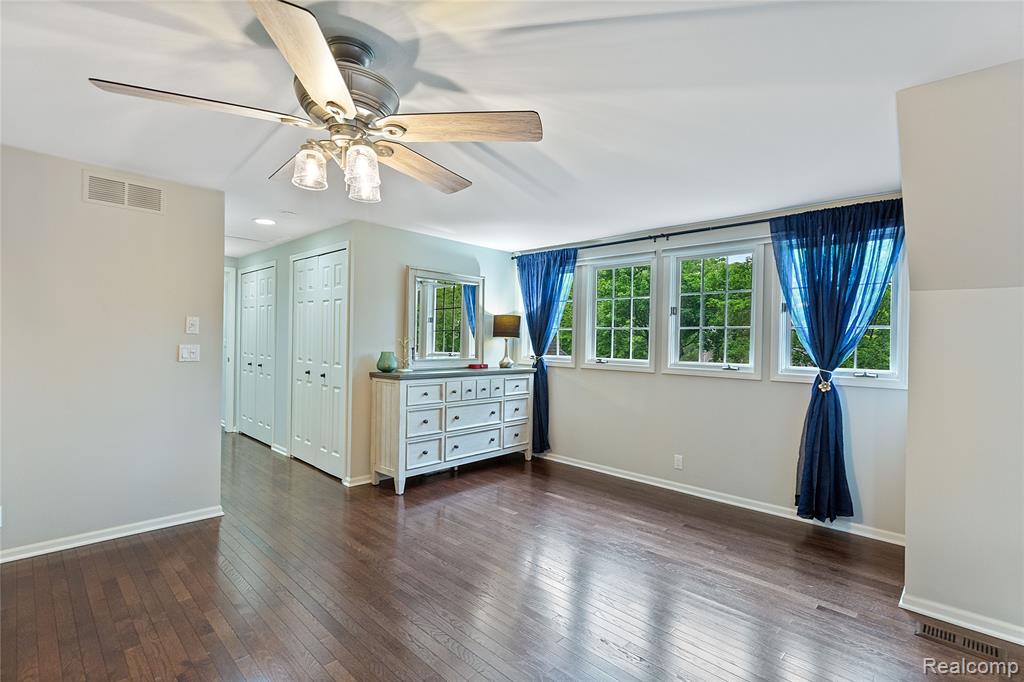 8268 Pine Lake Drive, Davisburg, MI 48350 — Photo 37
