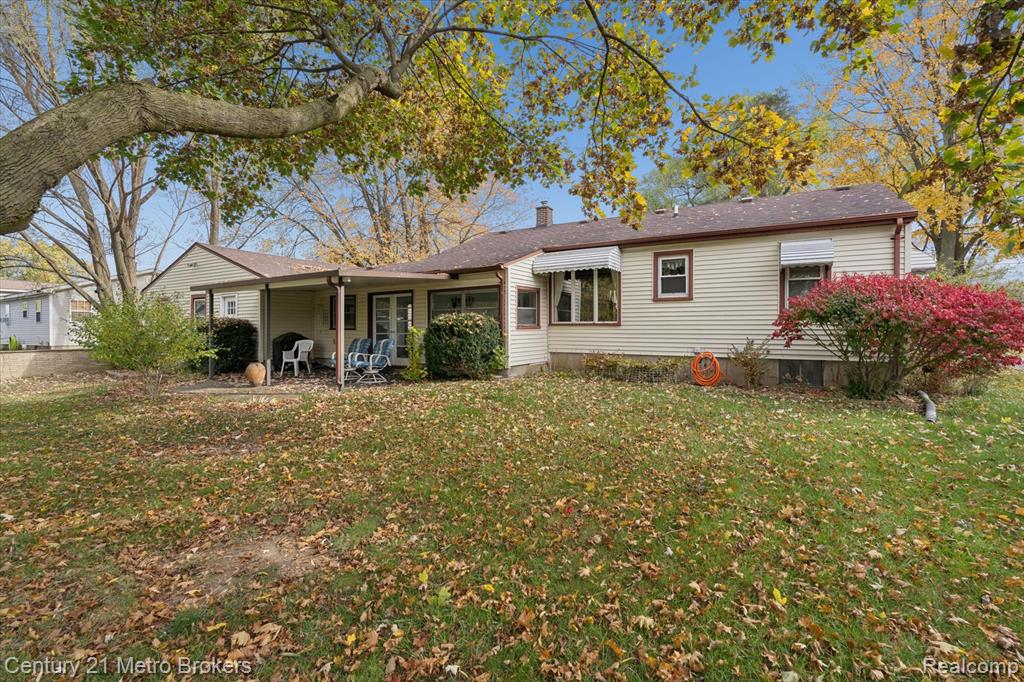 4466 S Center Road, Burton, MI 48519 — Photo 46