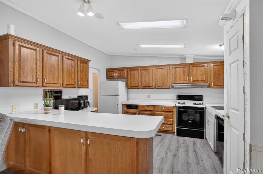 11011 Hamburg Road, Whitmore Lake, MI 48189 — Photo 11