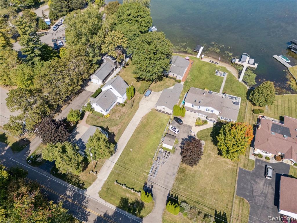 2236 Grove Park Road, Fenton, MI 48430 — Photo 42