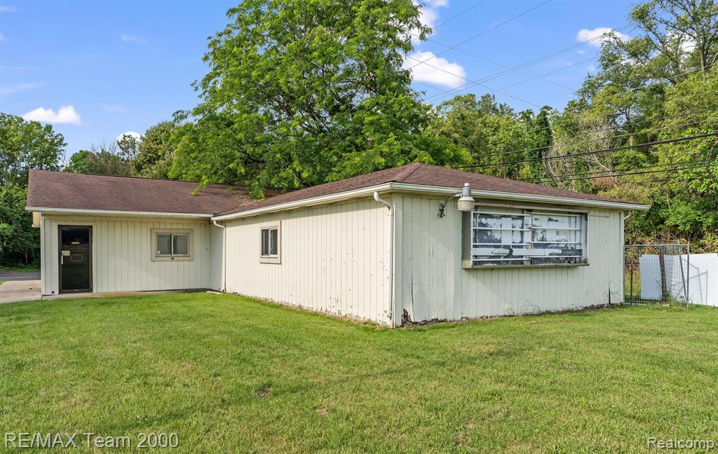 49365 S Interstate 94 Service Drive, Belleville, MI 48111 — Photo 13